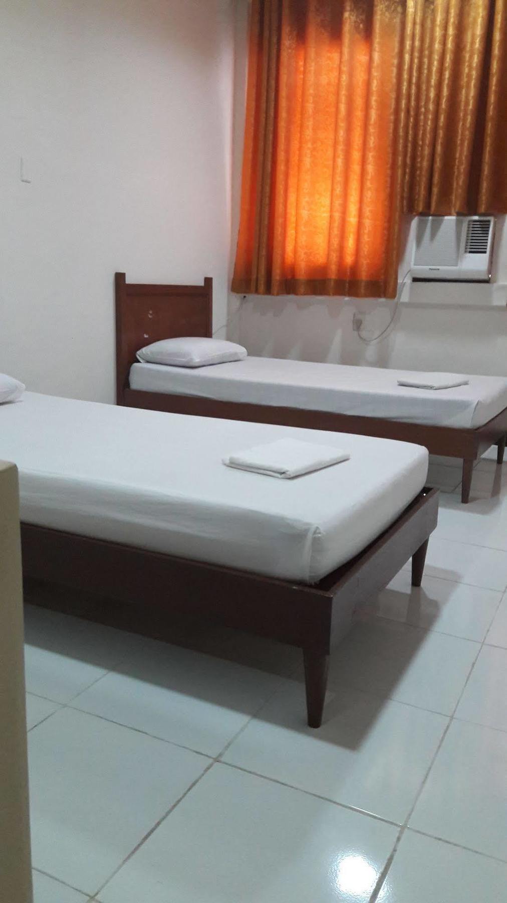 Don Felipe Hotel Ormoc Kültér fotó